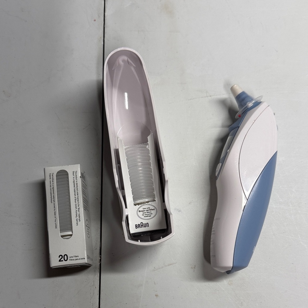 Braun Ear Thermometer with Case